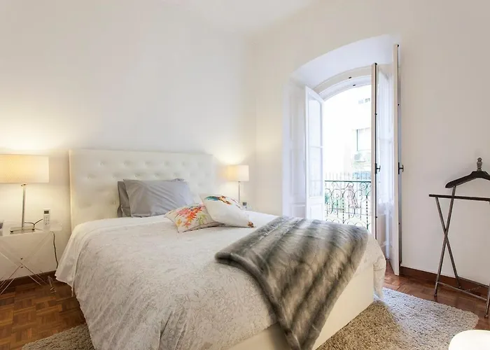 Ginjinha House - 4 - Bairro Alto - With Ac By Lisbeyond